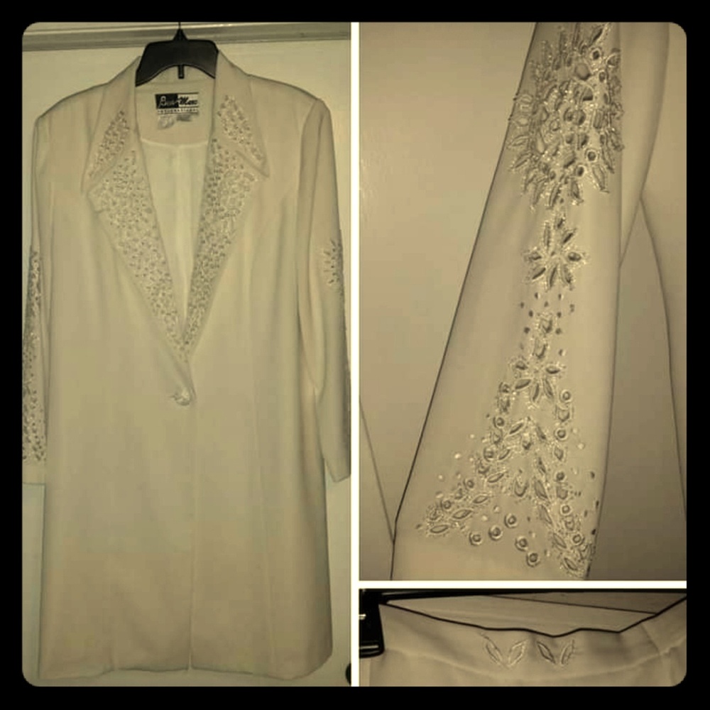 Ivory Ben Marc Suit - Iridescent Beads & Cutouts